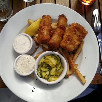 Full Sail Brew Pub - Salmon fish and chips. Even the tartar sauce was perfection - Pubs Near Me - Hood River, Oregon