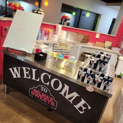 Selma's Sweets & Frozen Treats by null