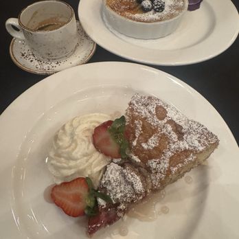 Citrone Italian Chophouse - Crème brûlée and the butter cake - New American Near Me - Redlands, California