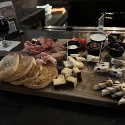 Half Pint Taproom - Sample charcuterie board