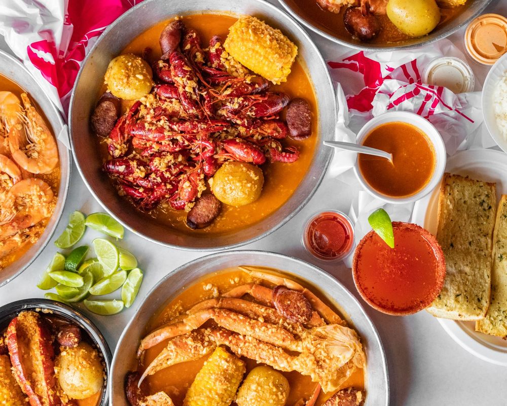 NORWALK STINKIN CRAWFISH Updated October 2024 29 Photos & 16