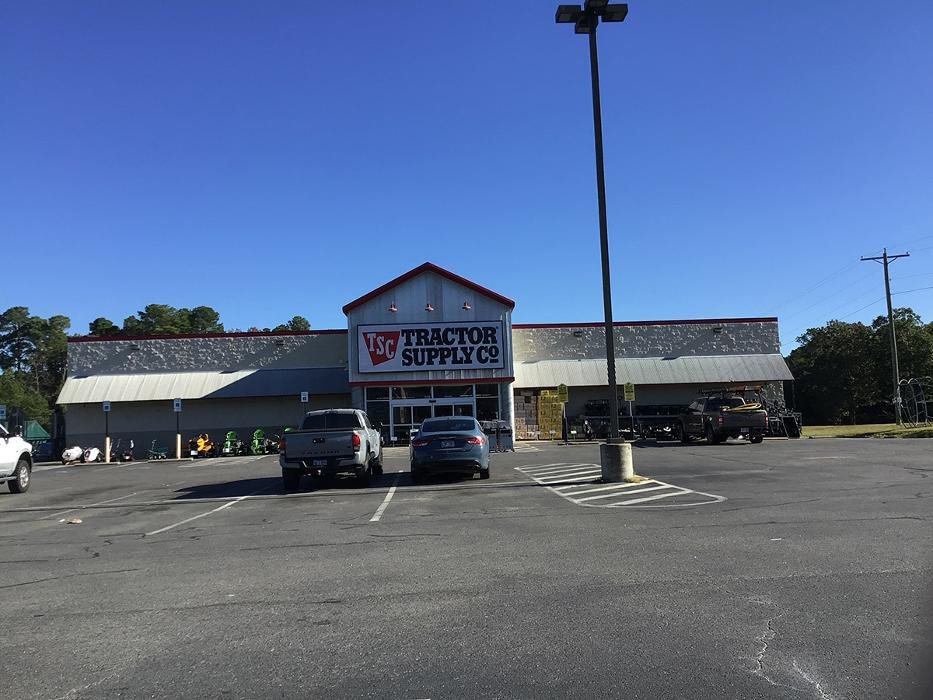 TRACTOR SUPPLY Updated June 2024 6903 Sheridan Rd, White Hall