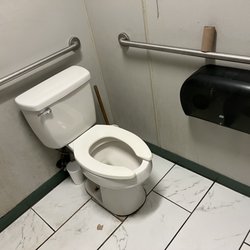 Citgo Superway 5 - Bring your own toilet paper