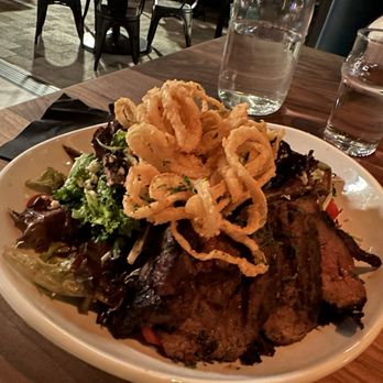 Eureka! - Steak Salad - American Near Me - Tempe, Arizona