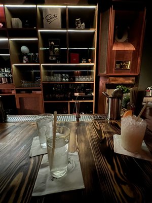 Miami Sound Bar by null