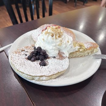Eggs 'n Things Ala Moana - Pancakes - Breakfast & Brunch Near Me - Honolulu, Hawaii Eggs 'n Things Ala Moana - Pancakes - Breakfast & Brunch Near Me - Honolulu, Hawaii