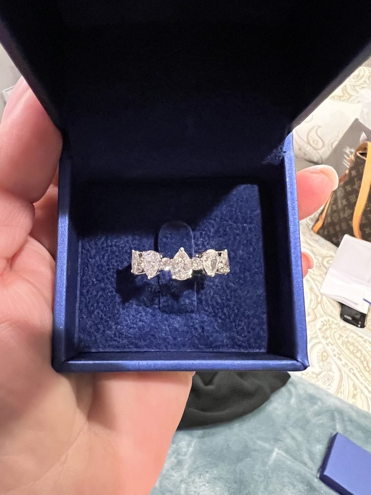 THE JEWELRY SOURCE Updated October 2024 10 Photos & 11 Reviews 1 Woodbridge Ctr Dr