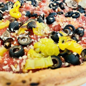 Giordano's - Look at the deep dish situation here. - Pizza Near Me - Rosemont, Illinois