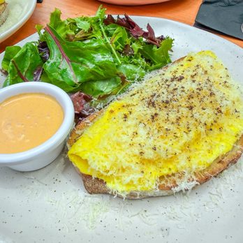 Glass Ceiling Rooftop - Ooo-la-la omelette - Lounges Near Me - New York, New York