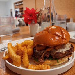 Garlic lover burger