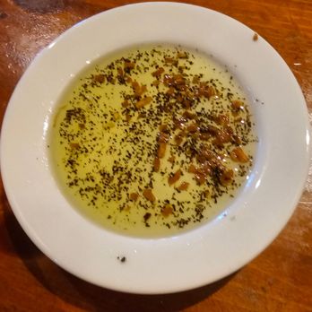 Johnny Carinos - Olive oil - Italian Near Me - Yukon, Oklahoma