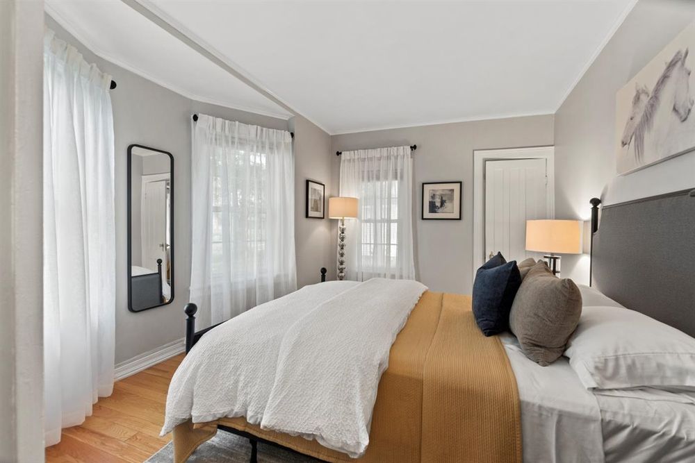 ERIN STEINBACH OF EQUITAS REALTY 21 Photos 18 Division St, Saratoga