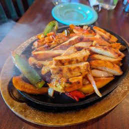 Fajitas pollo. Sizzling. Fajitas pollo. Sizzling.
