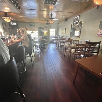 Maghees Grill On The Hill - Dive Bars Near Me - Mobile, Alabama Maghees Grill On The Hill - Dive Bars Near Me - Mobile, Alabama
