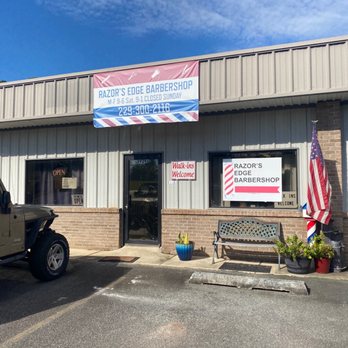 Razor Edge Barbershop - Barbers Near Me - Valdosta, Georgia Razor Edge Barbershop - Barbers Near Me - Valdosta, Georgia