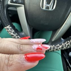 KK Nails & Spa - Flat bumpy nails