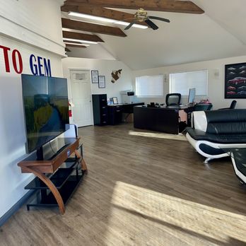 Auto Gem - Office Area - Used Car Dealers Near Me - Davis, California