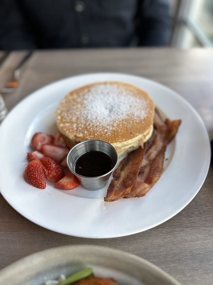 Social spots from Otto’s Full Service