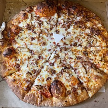 Central Pizza - Chicken and bacon with extra sauce well done - Pizza Near Me - Clarksville, Tennessee