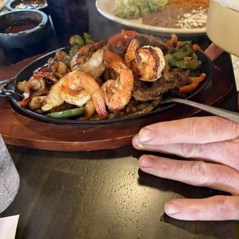 Jacky’s Mexican Restaurant & Bar - Shrimp, chicken, steak fajitas - Mexican Near Me - Dixon, California