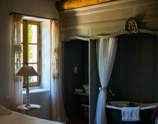 Le Galinier, Lourmarin, a Beaumier guesthouse by null