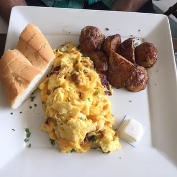 Starling Diner - Amazing choices Attentive servers Certain dishes  run out so get there early!!! - New American Near Me - Long Beach, California