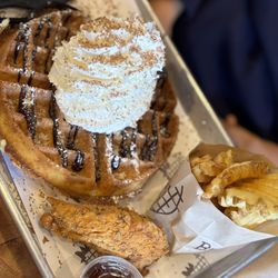 Bruxie - CHOCOLATE & WHIPPED CREAM WAFFLE