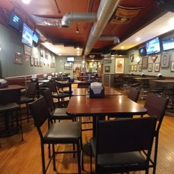 Legends Gss - Whole restaurant inside