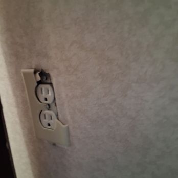 Quality Inn & Suites - Bare outlet in room - Hotels Near Me - Grants, New Mexico Quality Inn & Suites - Bare outlet in room - Hotels Near Me - Grants, New Mexico
