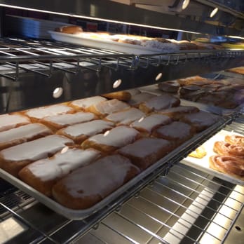 Olde Town Bakery - Even at 10am there was a decent assortment of donuts, pastries, rolls, etc. - Bakeries Near Me - Moline, Illinois