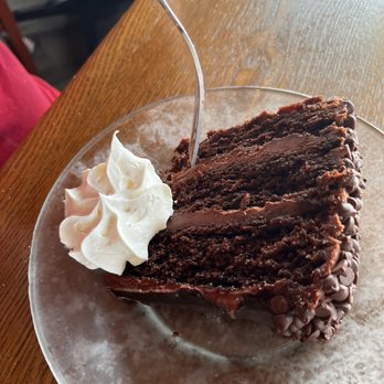 Charleston Crab House - Chocolate cake - Seafood Near Me - Charleston, South Carolina Charleston Crab House - Chocolate cake - Seafood Near Me - Charleston, South Carolina