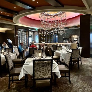 Ruth's Chris Steak House - Dinning Room - Steakhouses Near Me - Palm Desert, California Ruth's Chris Steak House - Dinning Room - Steakhouses Near Me - Palm Desert, California