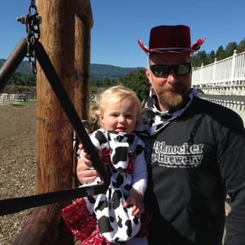 Flying Horseshoe Ranch - Dinner time - Ranches Near Me - Cle Elum, Washington