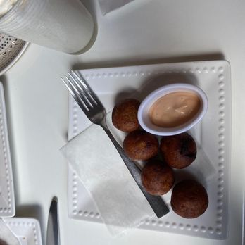 Café Lucero - Bolitas de platano y carne - Breakfast & Brunch Near Me - Ponce, Puerto Rico