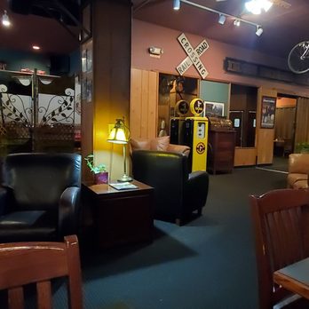 Iron Horse - the interior of a restaurant - American Near Me - Coeur D Alene, Idaho