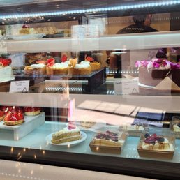 Delectable & beautiful cakes. Delectable & beautiful cakes.