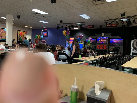 Chuck E. Cheese by null
