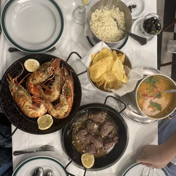 Restaurante Pinóquio - Large prawns a la plancha, beef pica pau, seafood stew - Seafood Near Me - Lisbon, 11