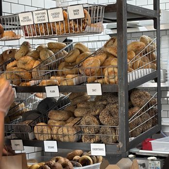 Hank's Bagels - Coffee & Tea Near Me - Burbank, California