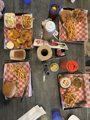 MacDaddy's Family Kitchen by null