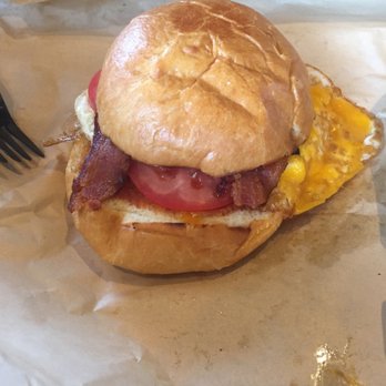 Amarith Cafe - Egg and bacon brioche - Cafes Near Me - Orange, California