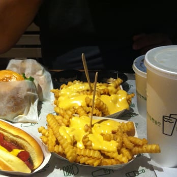 Shake Shack Coral Gables - Cheese Fries! - Burgers Near Me - Coral Gables, Florida Shake Shack Coral Gables - Cheese Fries! - Burgers Near Me - Coral Gables, Florida