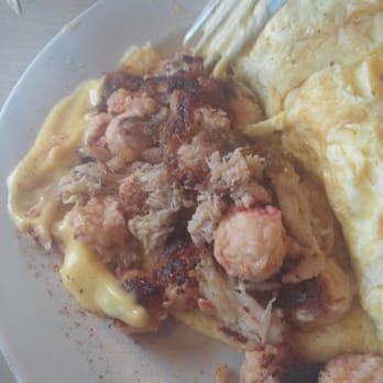 Harpoon Harry's - Seafood omelette with fresh lobster and crab - Breakfast & Brunch Near Me - Key West, Florida