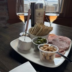 Port Townsend Vineyards - Rose, Picnic Wine Pairing for Two