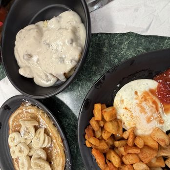 Nick and J's Cafe - American Near Me - Knoxville, Tennessee