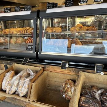 Cafe Ninda - Bakeries Near Me - Tomball, Texas