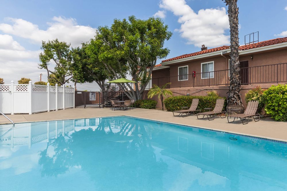 CASA PACIFICA APARTMENT HOMES Updated August 2024 17 Photos 3634