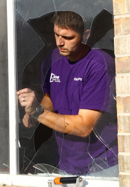 BOB’S SCREEN & GLASS Updated July 2024 18 Photos 5408 E Veteran's