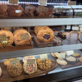 Idyll Coffee Roasters - Coffee Roasteries Near Me - Wauwatosa, Wisconsin