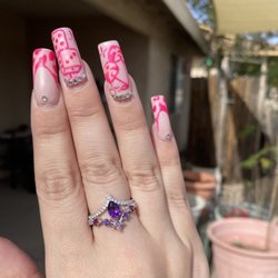 Kay Jewelers - A set of gleaming Sterling Silver Chevron Rings, embossed with Amethyst, Rhodolite Garnet, Pink Quartz, and White Lab-Created Sapphire